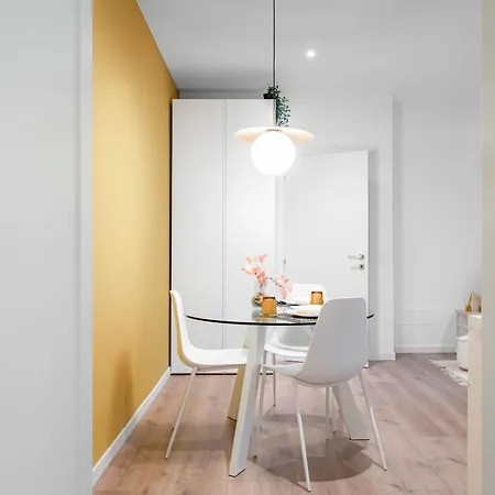 Apartment Host4u - Conicchio New Few Steps From Casazza Metro Station & Free Parking