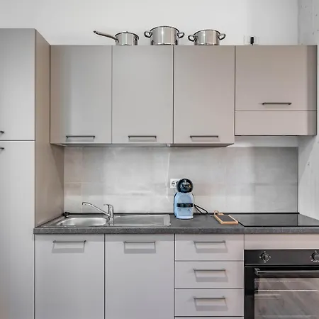 Host4u - Conicchio New Few Steps From Casazza Metro Station & Free Parking Brescia