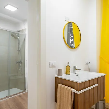 Apartment Host4u - Conicchio New Few Steps From Casazza Metro Station & Free Parking *