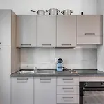Host4u - Conicchio New Few Steps From Casazza Metro Station & Free Parking بريشا