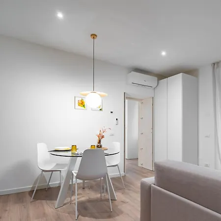 Host4u - Conicchio New Few Steps From Casazza Metro Station & Free Parking Brescia