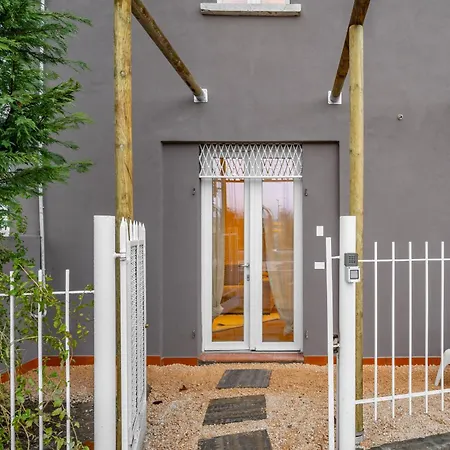 Host4u - Conicchio New Few Steps From Casazza Metro Station & Free Parking Brescia