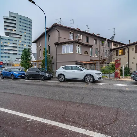 Host4u - Conicchio New Few Steps From Casazza Metro Station & Free Parking * Brescia