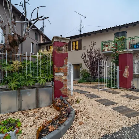 شقة Cascina Conicchio - Beautiful Few Minutes From Metro Station - By Host4u بريشا