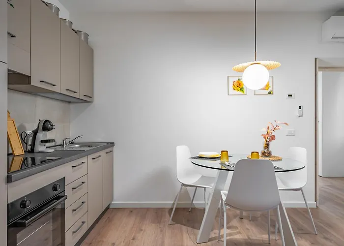 Host4u - Conicchio New Few Steps From Casazza Metro Station & Free Parking Brescia