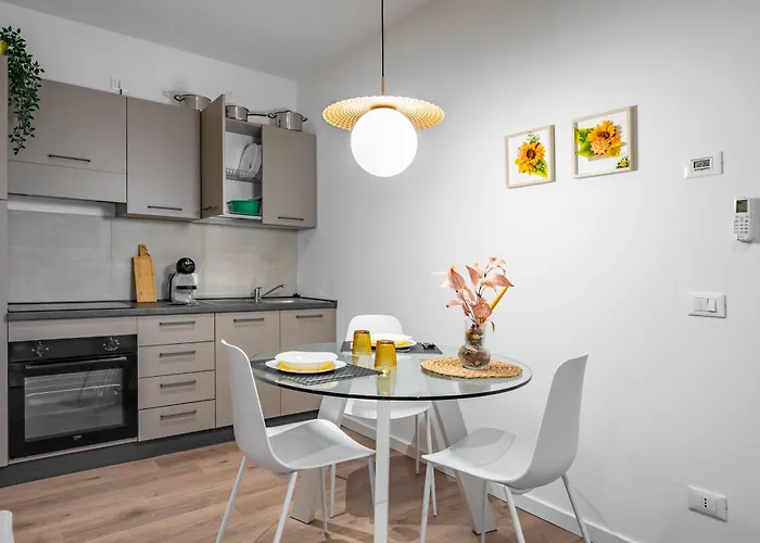 Host4u - Conicchio New Few Steps From Casazza Metro Station & Free Parking Apartment *