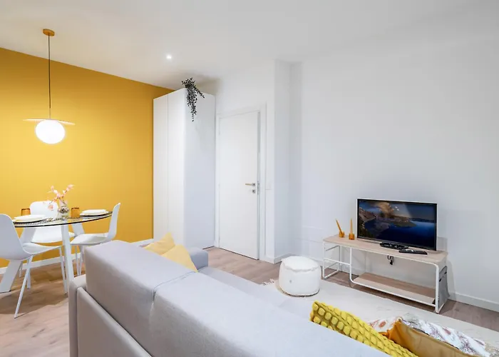 Host4u - Conicchio New Few Steps From Casazza Metro Station & Free Parking *