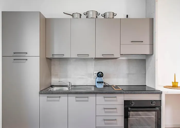 Host4u - Conicchio New Few Steps From Casazza Metro Station & Free Parking Brescia