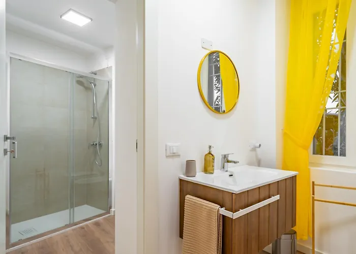 Apartment Host4u - Conicchio New Few Steps From Casazza Metro Station & Free Parking *