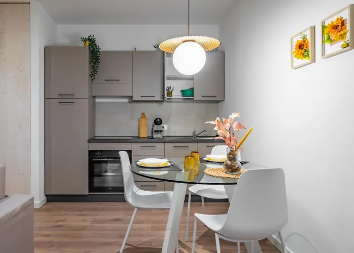 Apartment Host4u - Conicchio New Few Steps From Casazza Metro Station & Free Parking Brescia