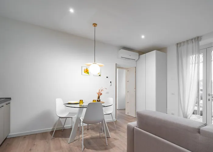 Host4u - Conicchio New Few Steps From Casazza Metro Station & Free Parking Brescia