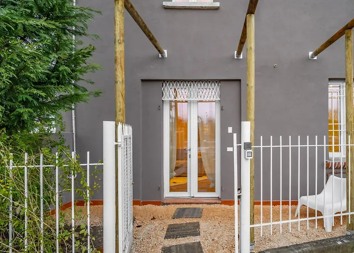 Host4u - Conicchio New Few Steps From Casazza Metro Station & Free Parking Brescia