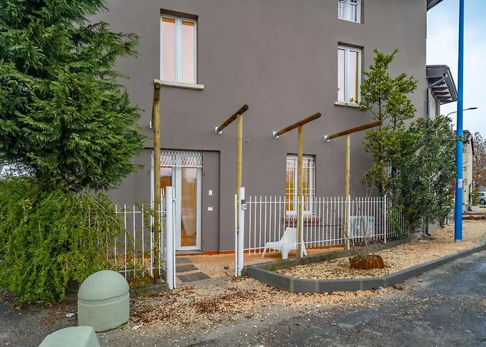 Host4u - Conicchio New Few Steps From Casazza Metro Station & Free Parking