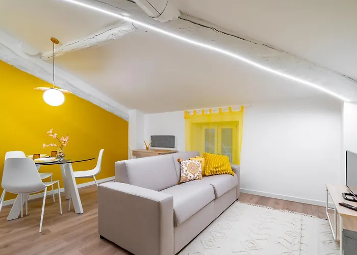 Apartment Host4u - Conicchio New Few Steps From Casazza Metro Station & Free Parking *