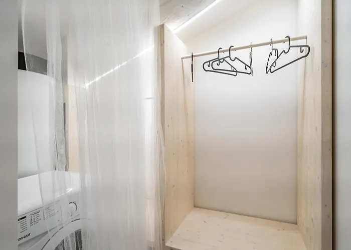 Apartment Host4u - Conicchio New Few Steps From Casazza Metro Station & Free Parking *