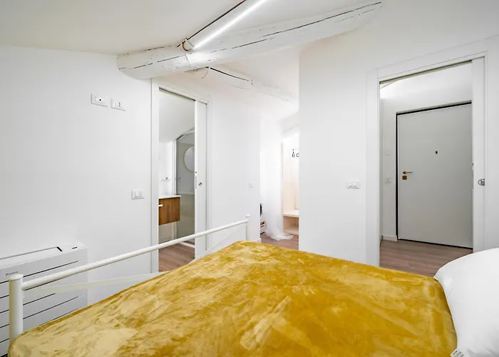 Host4u - Conicchio New Few Steps From Casazza Metro Station & Free Parking Appartamento *