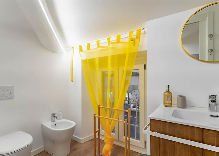 Appartamento Host4u - Conicchio New Few Steps From Casazza Metro Station & Free Parking