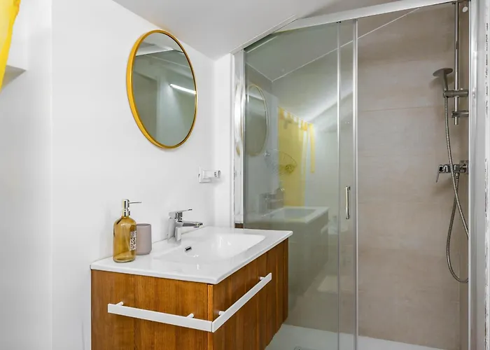 Host4u - Conicchio New Few Steps From Casazza Metro Station & Free Parking * Brescia