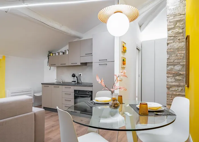 Host4u - Conicchio New Few Steps From Casazza Metro Station & Free Parking Appartamento